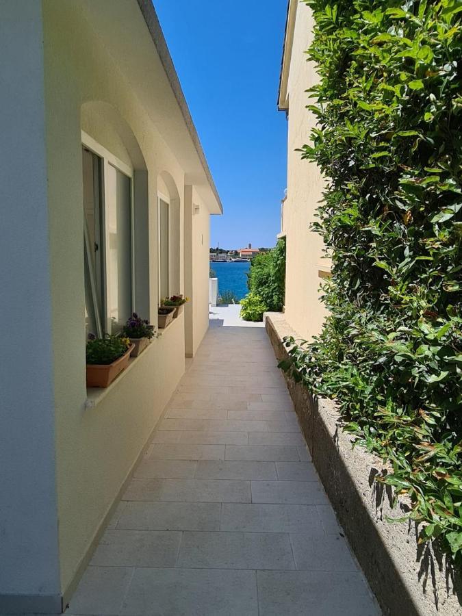 Apartments Juric Brodarica  Luaran gambar