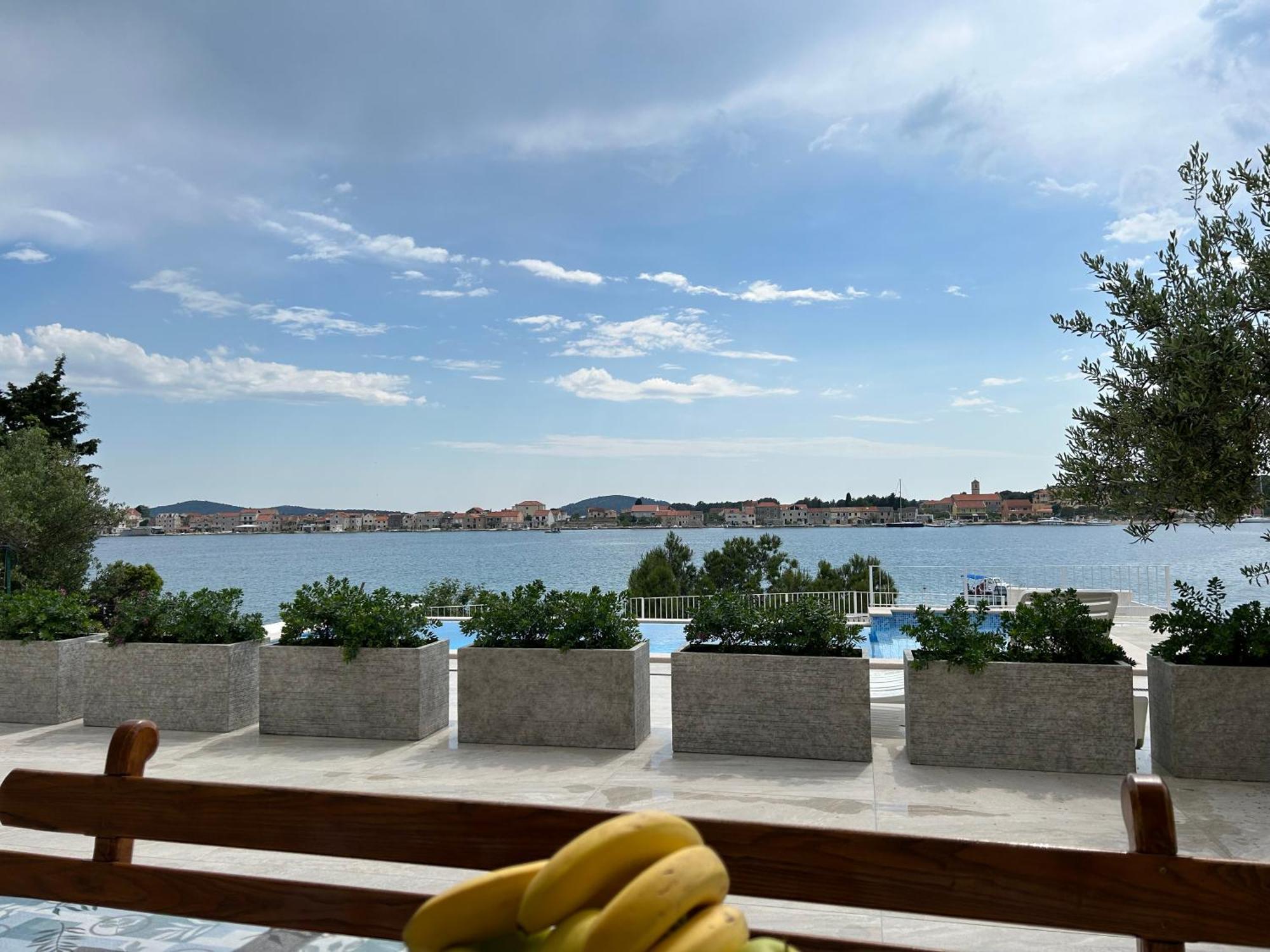 Apartments Juric Brodarica  Luaran gambar