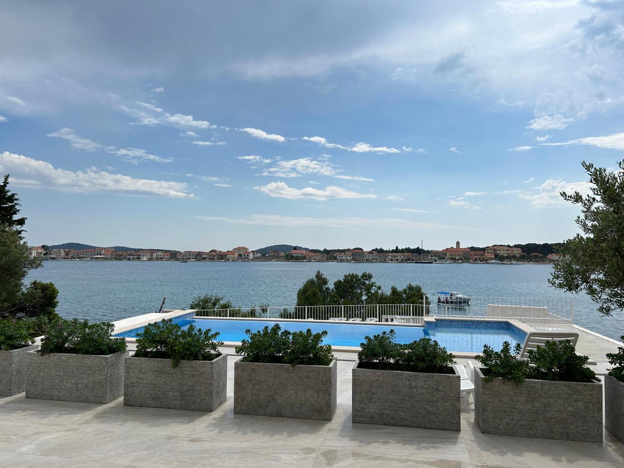 Apartments Juric Brodarica  Luaran gambar