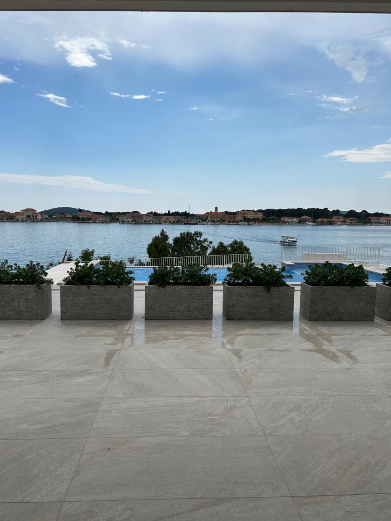 Apartments Juric Brodarica  Luaran gambar