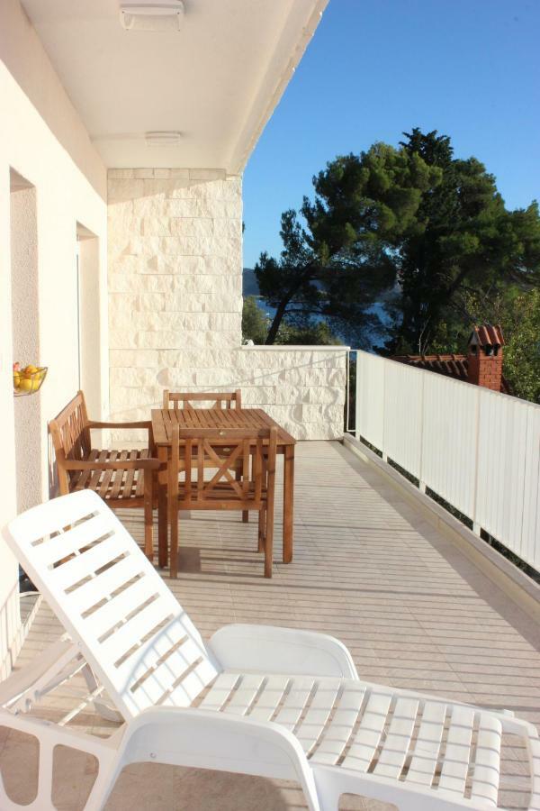 Apartments Juric Brodarica  Luaran gambar