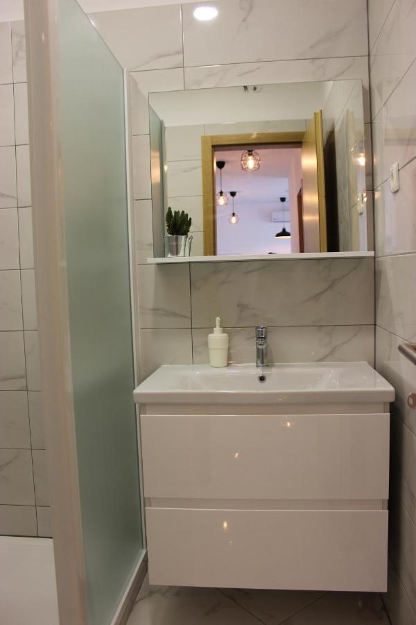Apartments Juric Brodarica  Luaran gambar